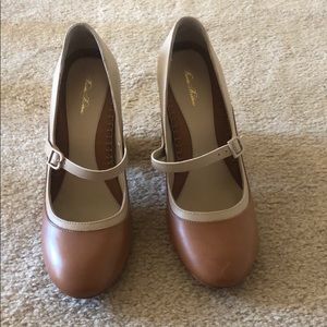 Brooks Brothers two tone Mary Janes